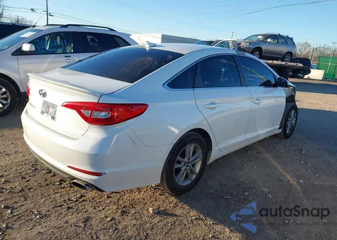 2015 Hyundai Sonata Se z USA, uszkodzony, nr VIN 5NPE24AF7FH037648
